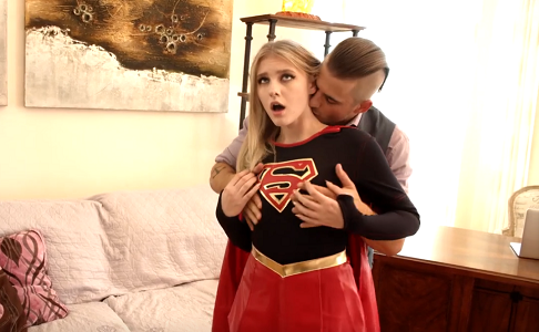 Chịch nữ supergirl xinh đẹp hàng ngon